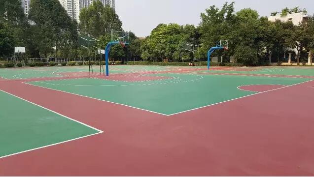 英語實驗學校硅PU籃球場羽毛球場