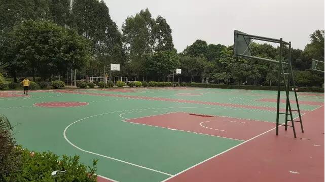 英語實驗學校硅PU籃球場羽毛球場
