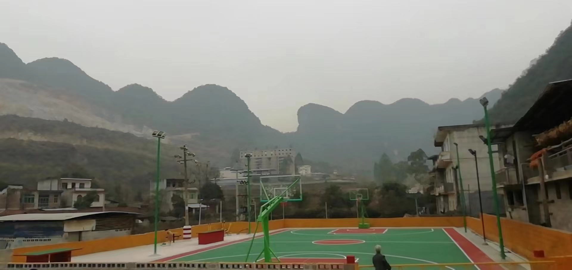 硅pu球場(chǎng)廠家